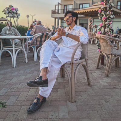 huzzi_123's profile picture. Determined to thrive 🚀