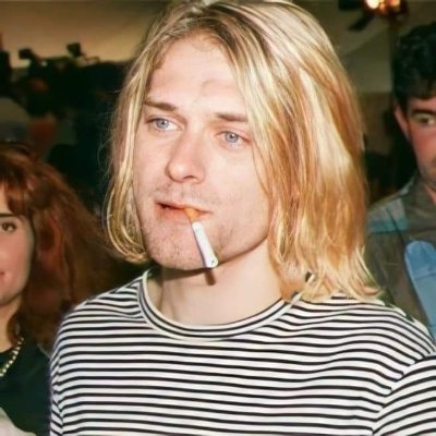 quadrinista e leitor de mangá
colecionador
vocalista, escritor e crítico nas horas vagas