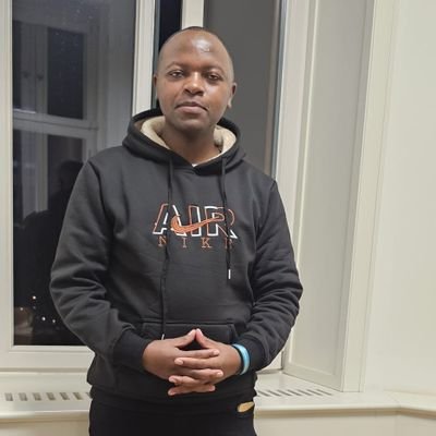 peterleoking's profile picture. Tech support, full stack developer, web application developer, networking