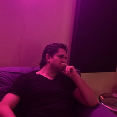 DyslexicEmperor's profile picture. Radical Artist https://t.co/XhBObsOyJn