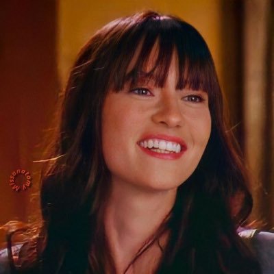 daughter of an alcoholic and a woman who died of the hiccups… I’m the little grey thats falling in love with @_McSteamy_MD