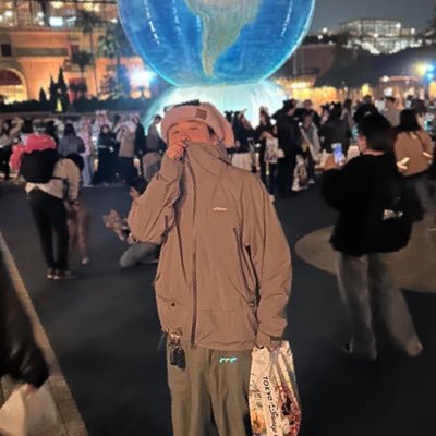 COU994XXS's profile picture. H6