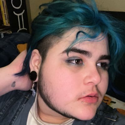 WhimsicalLilac's profile picture. 22 | Agender | Autistic | 8/1/18 💙 11/26/22