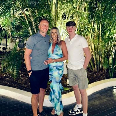 Craigeds78's profile picture. Proud Family Man. Love spending time with my wife & son and catching up with good friends. Enjoy holidays. LFC. The Beatles. Wales. That's all!