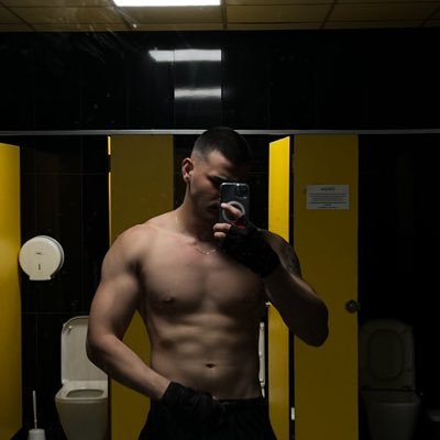 Entrenador personal | Transformo cuerpos y mentes | Rutinas personalizadas | DM para empezar tu cambio. #fitness #entrenamiento