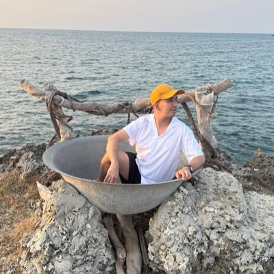 earvin_comora's profile picture. Come back stronger, like the waves. 🌊🩵