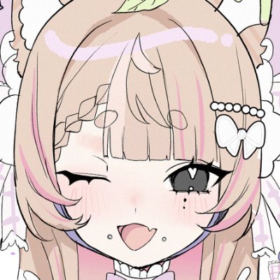 ꒰🍨꒱ cream puff cat┊Artist + #Vtuber 🦴🐾 ┊🏷 : #chouxcute ┊💌: cremeiire@gmail.com┊h + i: @mavros_15rs ┊ママ: @Izumi_Channnn パパ: @Liuliu66_Ch