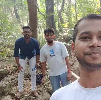 z_debapriya's profile picture. Spinosaurus fan                                                                      
Pursuing Forensic Science | @NFSU_Delhi