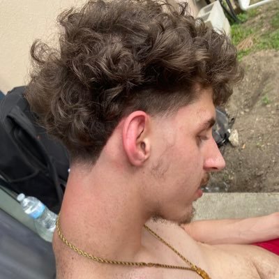 EthanHorto13016's profile picture. 6’7 fr lol hmuu if you want pics lol