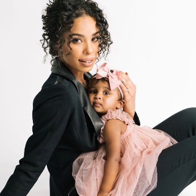 Mom of ✌🏽 | Realtor (My Home Group)
Specializing in Scottsdale, Arcadia, and Central Phoenix Real Estate
📲 602.877.9223