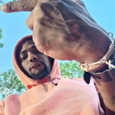 Psctayy's profile picture. Positive Vibes Fuk Hate what’s life without living it?! 💵 🎸🤘🚀🧨Send BEATS Vaughan700@gmail.com Business only. Est 2020 Owner of CillydaGoat clothing line 🐐