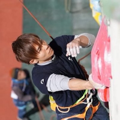 パラクライミング日本代表🇯🇵 ⚫︎2021&2023 Paraclimbing World Championships champion🏆世界選手権2連覇🥇#視覚障害者 #網膜色素変性症 👨🦯35歳/163cm🧗♀️