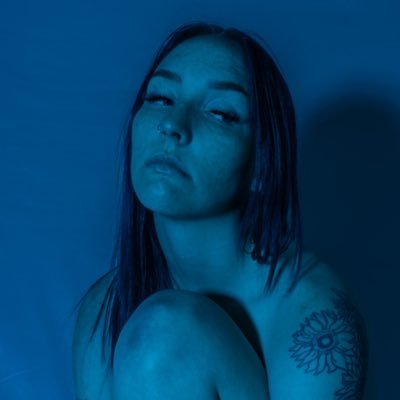 txylorbaker's profile picture. just a girl and her 🍈🍈