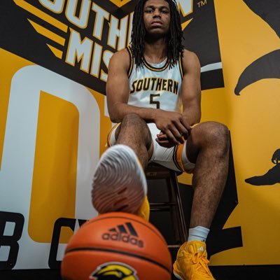 6’7 Guard 225 #TEAMWEEKS LLJM🩸🩸 @SouthernMissMBB
