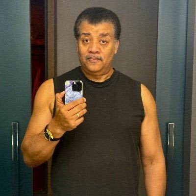 Astrophysicist https://t.co/97XOqLN0Ex...