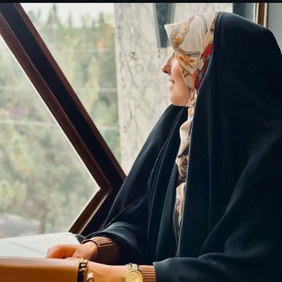 اکانت من،عشق تو؛ باقی همه ریپلایِ بی جوابِ زمانه...