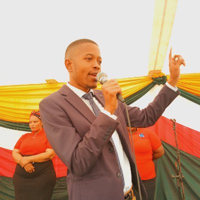 thanda_sz's profile picture. Unsociable