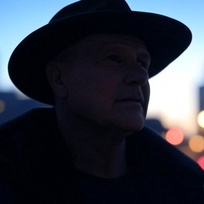 Trader Memecoin & Perpetuals on Axiom exchange
https://t.co/bHyuyL04f7