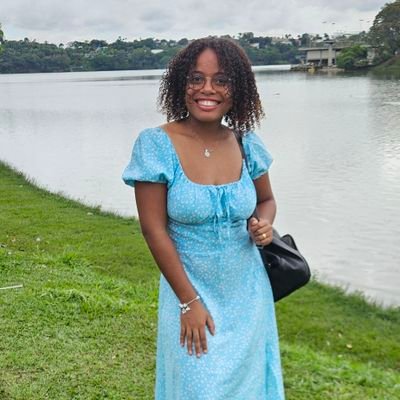 wilane_henrique's profile picture. 🌟 Sonhadora por natureza e leitora apaixonada 📚 | Cinéfila 🎬 | Estudante de enfermagem na UFV 🏥 | Corredora armadora 🏃🏾‍♀️ | Casada com @eGabrielEgidio ❤️