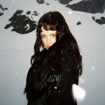 € billie eilish €