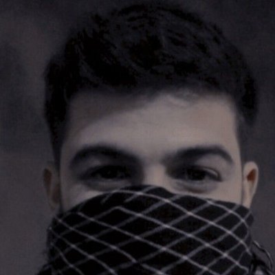 ازشهیدانبطلبآنچهتمناداری بخداکارگشایدلِهرسوختهاند..(:️