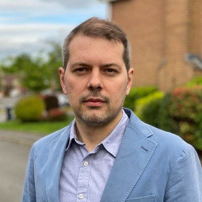 Ex-engineer at a $3B global consultancy, now a growth partner for B2B companies. Past clients include the World Bank, EY, EBRD, Heathrow Airport, and HS2.