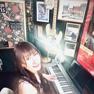 kuu00089225's profile picture. 『箱庭』鍵盤担当 箱庭クミコ : 弦楽器担当 深爪クマキ @kumashika0306 #猫 😸 #ピアノ🎹 #鍵盤楽器🪗 #大谷翔平 #ヌートバー #トレカ #林なつこ #落語 #ロマサガrs #発達障害 猫ちゃんや日々のお話しなどなど😉