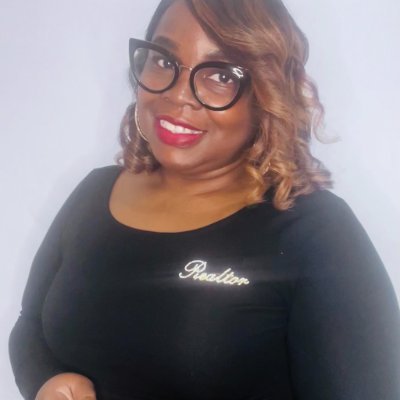 AliciaTayG's profile picture. Realtor*Travel Advisor*Notary Public