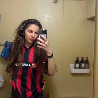 loniitas's profile picture. that kind of woman