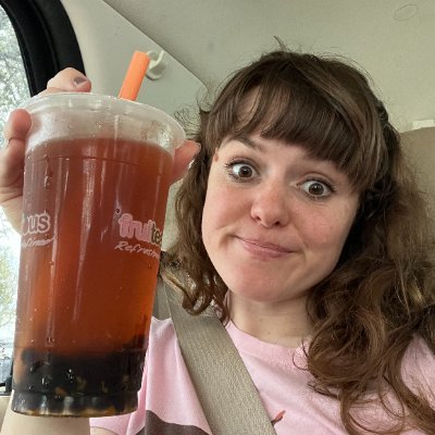 I like musicals, boba tea, classic science fiction, and the Oxford comma. Creative & Copywriter. Wife to @neilLodder. Mom to Peter. ✝️