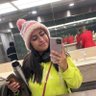 anitabieber22's profile picture. 23.