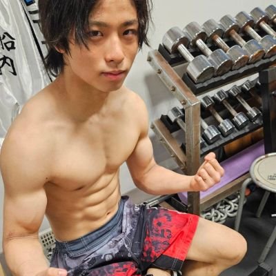 JBスポーツボクシングジムの高校生。漫画と生き物好き 16歳
ふわっちで配信してます!
スポンサー募集中✉️