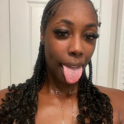 BabeDeja_rt's profile picture. Extroverted Introvert |My DMs Open🌹🌺