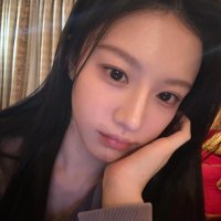 예돌이 (@vyewnyv) 's Twitter Profile