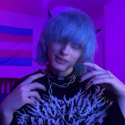 Onifromthevoid's profile picture. ani ☆ demon girl lost in the void ☆ Fallen Angel ☆ Taken @terrathegoddess ☆ she/they 🏳️‍⚧️ ☆ MDNI ☆