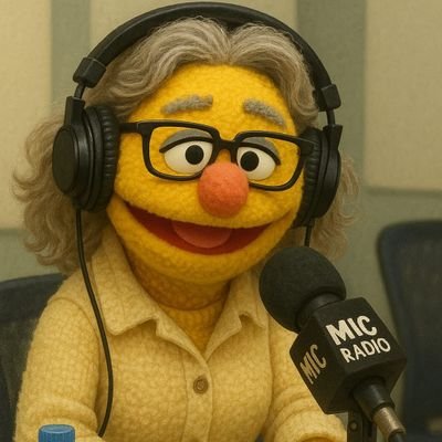 Periodista y guía de Akira. Ella en @ella_radio (IG) conocemos a nuestra invitada cuando nos cuenta lo que le ocupa y le preocupa. Qué hace=quién es
