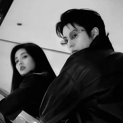 Rosek113099's profile picture. 