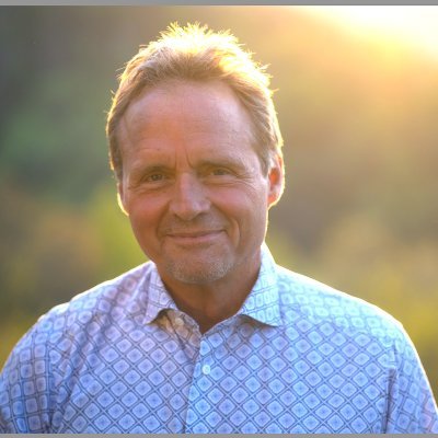 Public health researcher, author, editor, educator, biomedical heretic, innovator, McCullough Foundation Scholar. https://t.co/lDhl6mduKl