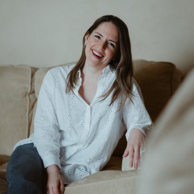 Nutrióloga experta en temas de #psiconutrición, alimentación intuitiva, autoestima y #TCA. IG: danielacantu.nutricion