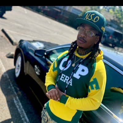 ·Photographer 🎥🎬·Videographer·Cinematographer ·Entrepreneur ·Owner of Original Kings Vision LLC..Executive fight promoter & trainer for GLOVEZ UP GUNZ DOWN🥊