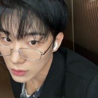 line e jungkook conta de casal (@tinywoogi) 's Twitter Profile