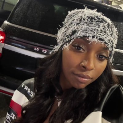 KUWaylana's profile picture. to succeed, jump as quickly at opportunities as you do at conclusions | 678 📍