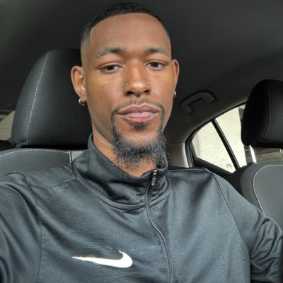 DJ | Actor | For bookings: book1of1rjay@gmail.com | IG: 1of1rjay