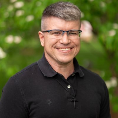 🎙️ Host of The View from the Front – a podcast on our military, faith, and unity in divided times. 🇺🇸 Marine vet. 📚 Author. Still believing in better. 🇺🇦