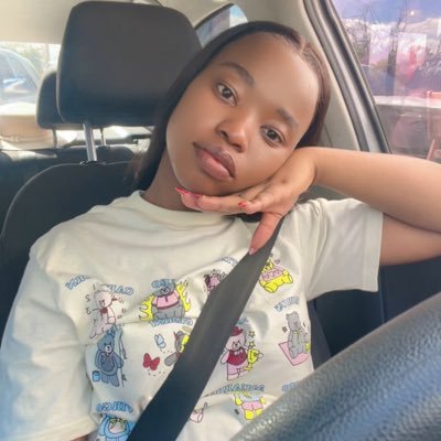 Nobuhle_Gcwabe's profile picture. UKZN graduate| Daughter| QUEEN 👑|Degreed| Daddy’s princess 👸🏾☺️| An educator| Umzukulu ka Ngco❤|BOY MOM💖