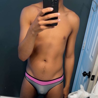 sxxymxxd's profile picture. 22 y/o vers bottom 🔞+ only