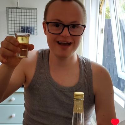 slimjimmer77's profile picture. pronouns: douche/bag | professional pumpkin chucker | lover of foreign women | mildly hated by the pope