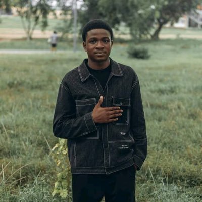 Product Designer, Lead UI/UX Dev @acadeva, Lead Video Editor & Lead UI/UX Dev @Lawd_Am, Director of Academics @Nacosuniuyo. Co-founder @py50_c, Tutor.