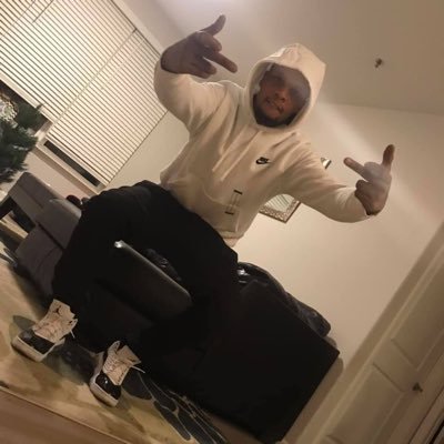 gangstairvin74's profile picture. 