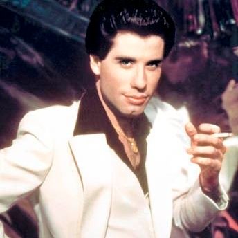 Déteste les extrêmes, fan de comics, de cinéma de genre, de funk, disco 🕺, house, de séries.